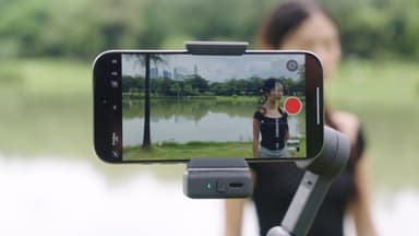 DJI Osmo Mobile 8 Gimbal Stabilizer for Phone, AI Native Tracking with Audio & Lighting, 360° Pan Rotation, Built-in Extension Rod & Tripod, 10h Battery, Extension Rod, Robust 3-Axis Stabilization