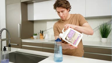 Bona Pet Wood Floor Deep Cleaner, Pet Stain and Odour Remover, Pet Friendly Wood Floor Cleaner Liquid, Spot Cleaning, 2.5 Litre Refill